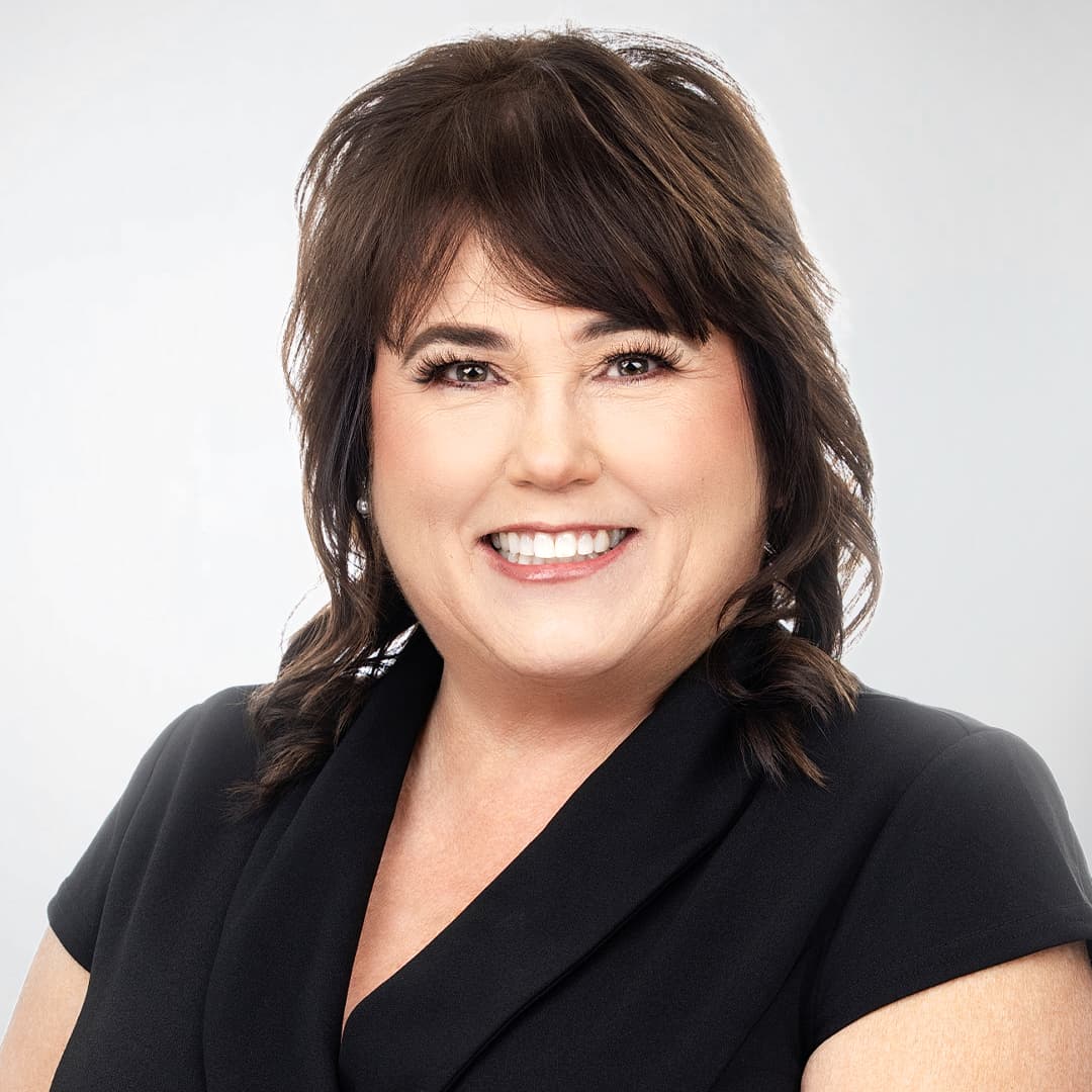 Headshot of Tina Moschetti