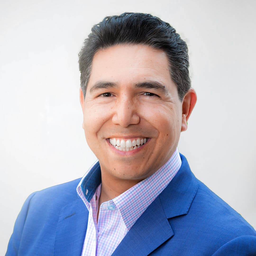 Headshot of Domingo Camarano